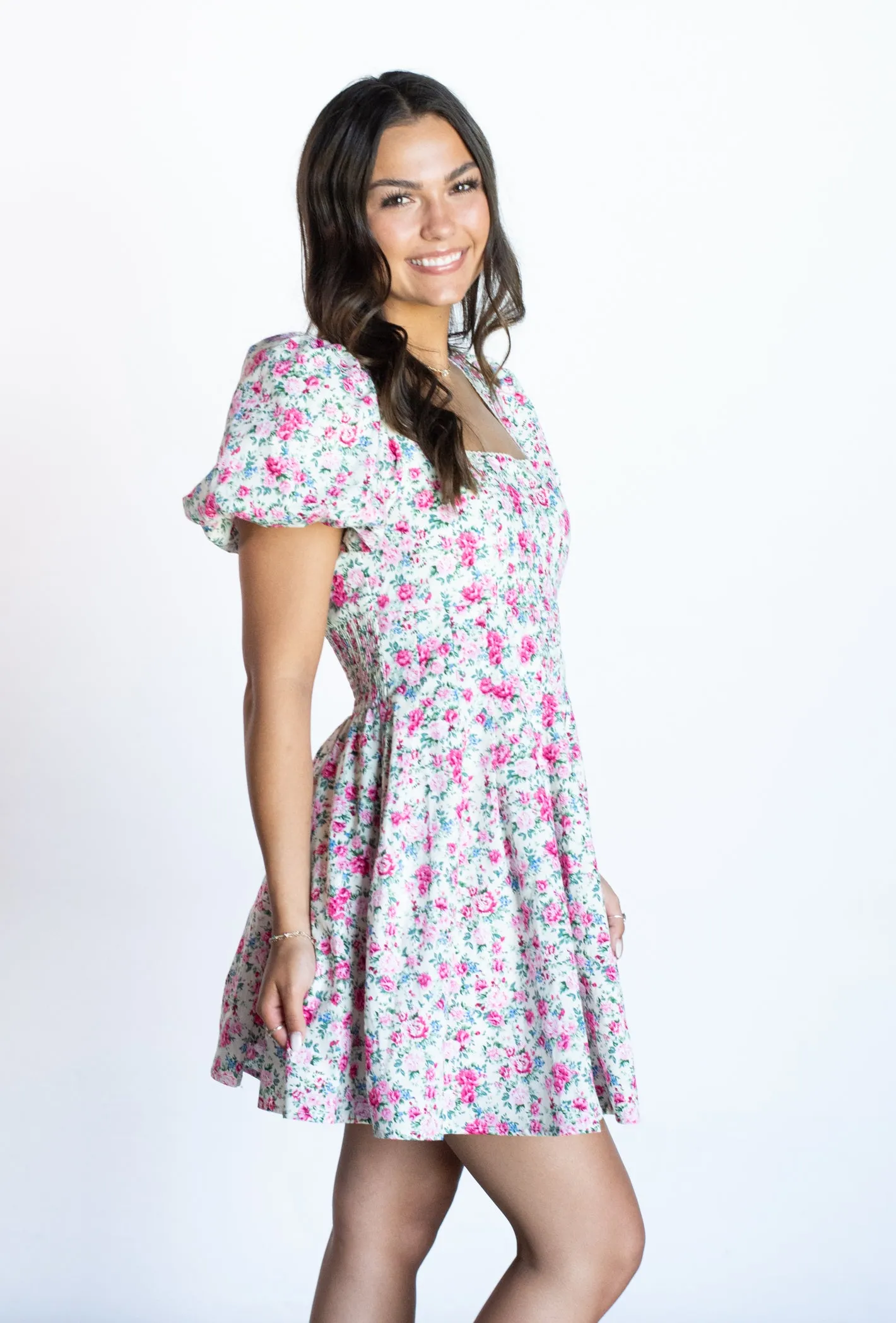 Blooming Elegance Floral Puff Sleeve Dress