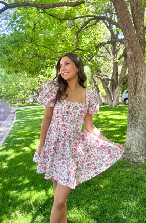 Blooming Elegance Floral Puff Sleeve Dress