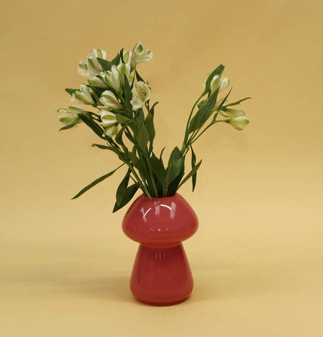 Glass Mushroom Vase in Berry Red