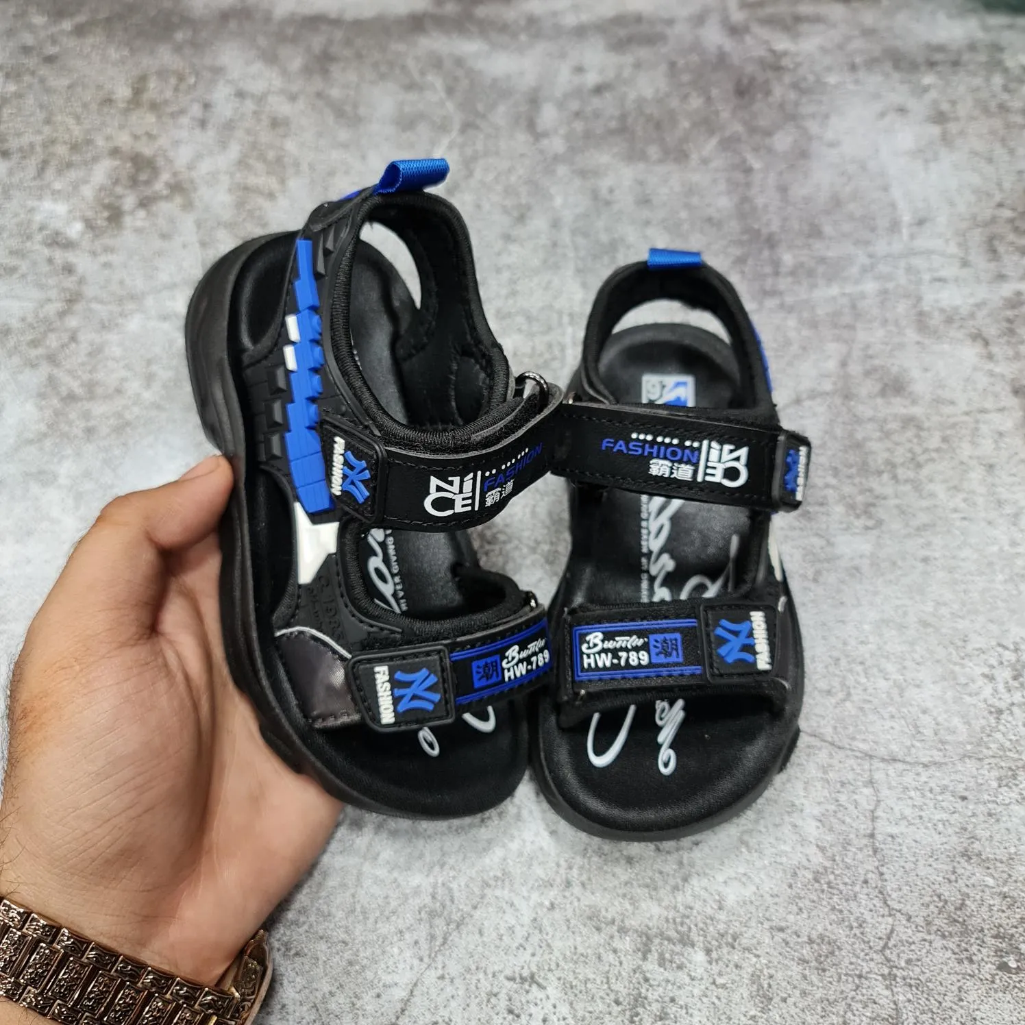 Kids Footwear A19