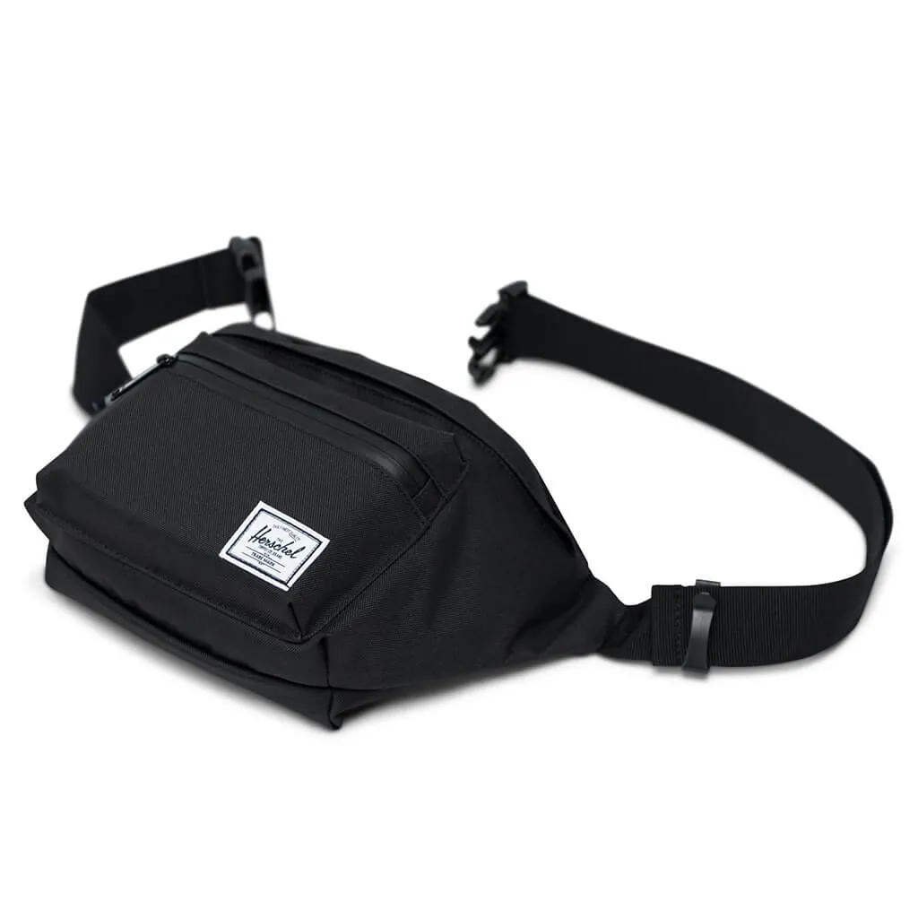 Seventeen Hip Pack - Black/Black