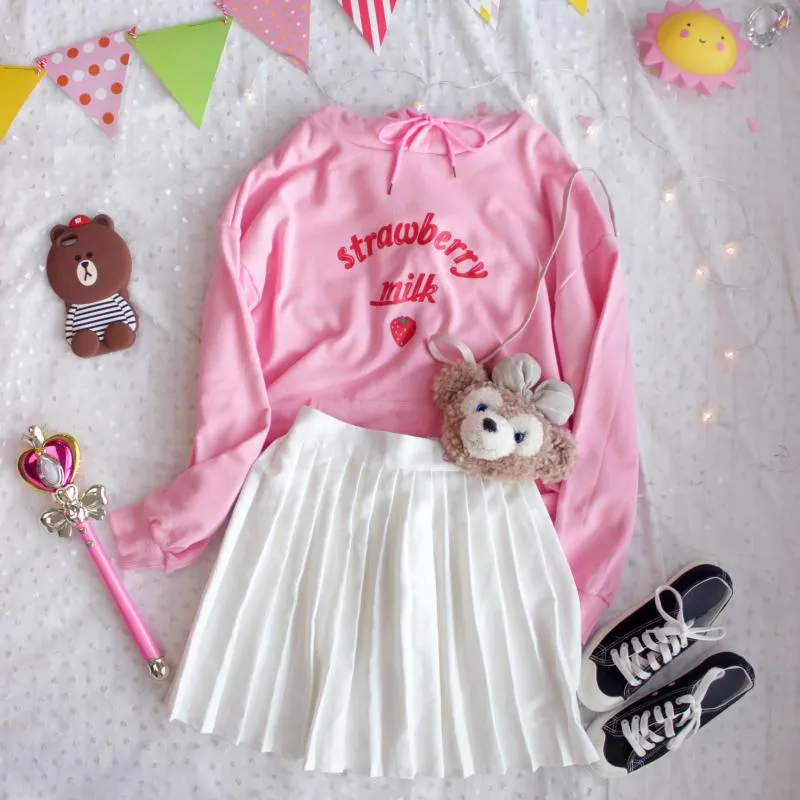 SWEET ''STRAWBERRY MILK'' HOODIE BY23105